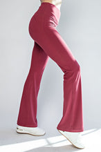 Cargar imagen en el visor de la galería, Andrea Leggings
