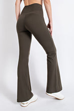 Cargar imagen en el visor de la galería, Andrea Leggings
