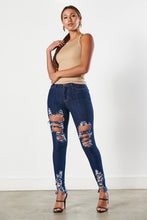 Load image into Gallery viewer, Sayra Distressed Jeans
