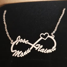 Load image into Gallery viewer, Custom Name Necklace Style ER72
