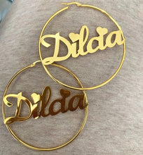 Cargar imagen en el visor de la galería, Custom Name Earrings Style ER13
