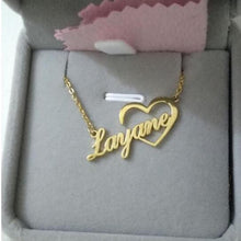 Cargar imagen en el visor de la galería, Custom Name Heart Necklace Style ER21
