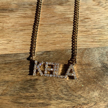 Load image into Gallery viewer, Custom Name Necklace Style ER31
