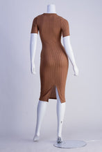Cargar imagen en el visor de la galería, Veronica Dress

