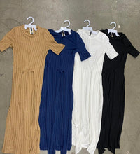 Cargar imagen en el visor de la galería, Veronica Dress

